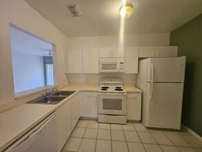 13216 Villa Vista Dr in Orlando, FL - Building Photo - Building Photo