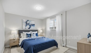 9740-9782 82 Ave NW in Edmonton, AB - Building Photo - Building Photo