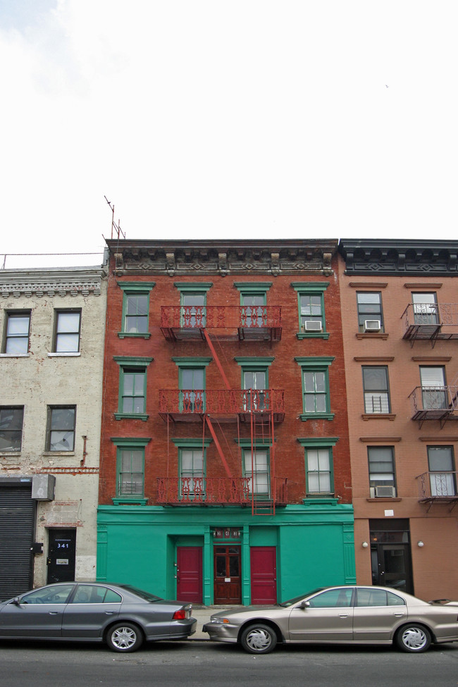 343 E 109th St in New York, NY - Building Photo - Building Photo