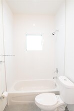 120 NE 71st St in Miami, FL - Building Photo - Building Photo