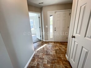 4258 Buck Creek Dr in Columbus, OH - Building Photo - Building Photo