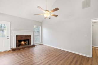 1012 Crown River Pkwy in Mcdonough, GA - Building Photo - Building Photo