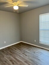 1301 N Clinton Ave in Lubbock, TX - Building Photo - Building Photo
