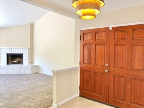 1789 Woodbrook Ln in Fallbrook, CA - Building Photo - Building Photo