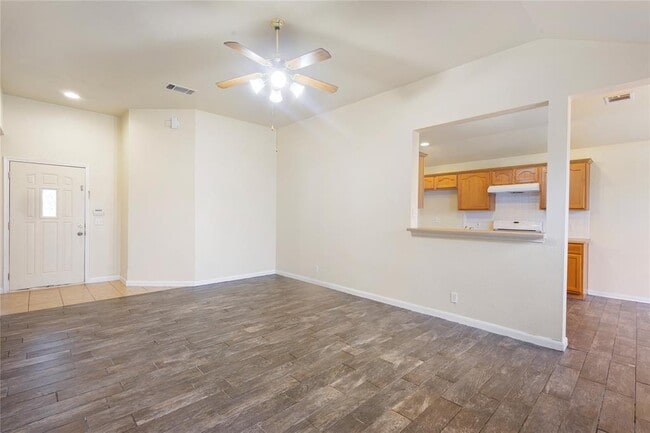684 Atlantis in Kyle, TX - Building Photo - Building Photo