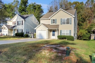 109 Burgundy Rd in Williamsburg, VA - Building Photo - Building Photo