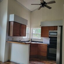 1050 Crandall Dr in Colorado Springs, CO - Building Photo - Building Photo
