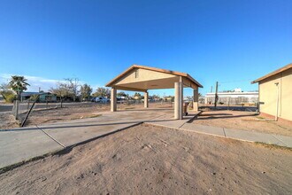 102 Adams St in Coolidge, AZ - Building Photo - Building Photo