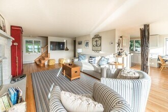 78 Little Neck Rd in Ipswich, MA - Building Photo - Building Photo