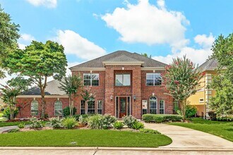 14203 Cloud Cliff Ln in Houston, TX - Foto de edificio - Building Photo