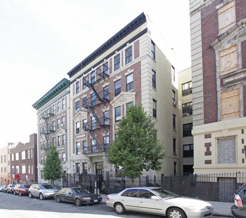 525 W 134th St in New York, NY - Building Photo