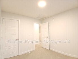 3479 Kulay Green SW in Edmonton, AB - Building Photo - Building Photo