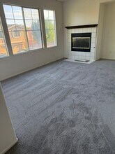 33432 Winston Way, Unit C in Temecula, CA - Building Photo - Building Photo