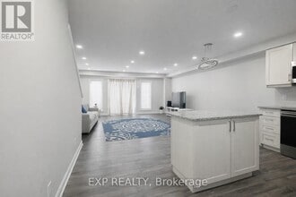 175 S Creek Dr in Kitchener, ON - Building Photo - Building Photo