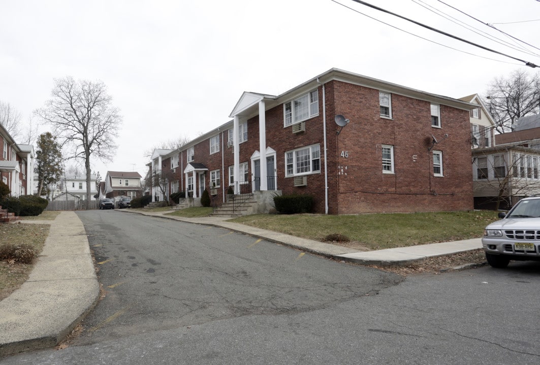 44-54 Rich St in Irvington, NJ - Foto de edificio