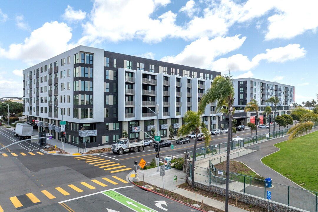 Winslow in San Diego, CA - Foto de edificio