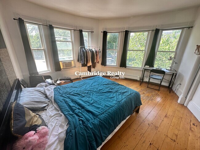 86 Kirkland St, Unit 2R in Cambridge, MA - Building Photo - Building Photo