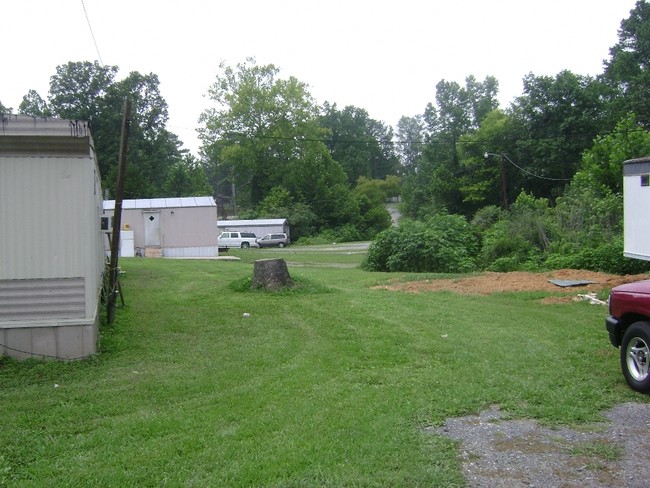 East Brook Mobile Home Park in Dalton, GA - Building Photo - Building Photo