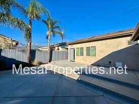 8147 Grove Ave in Rancho Cucamonga, CA - Building Photo