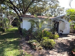 606 SW 11th St in Fort Lauderdale, FL - Building Photo - Building Photo