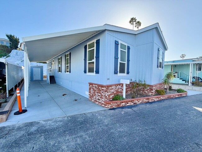 2550 Pacific Coast Hwy in Torrance, CA - Building Photo - Building Photo