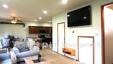 3886 Malott Pl SE in Port Orchard, WA - Building Photo - Building Photo