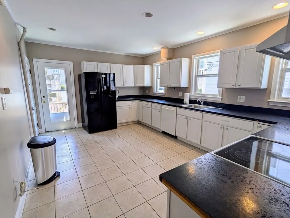 198 Malden St in Malden, MA - Building Photo