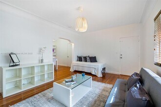 1610 Pennsylvania Ave in Miami Beach, FL - Building Photo - Building Photo