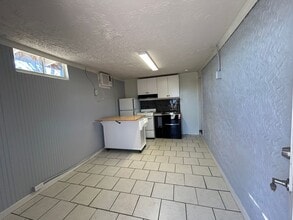 1330 Barry St in Oxford, AL - Building Photo - Building Photo