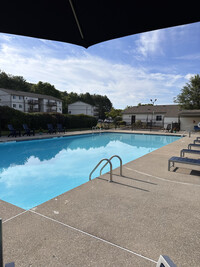 Lantern Ridge Apartments in Blacksburg, VA - Building Photo - Building Photo