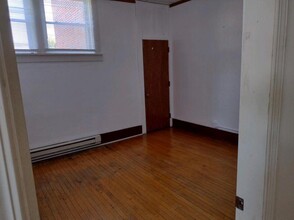 120 Brown St in Dakota, IL - Building Photo - Building Photo