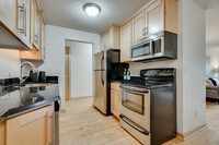 311 Kenwood Apartments | Spacious 1-Bedroo... photo'