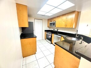 9166 W Atlantic Blvd in Coral Springs, FL - Building Photo - Building Photo