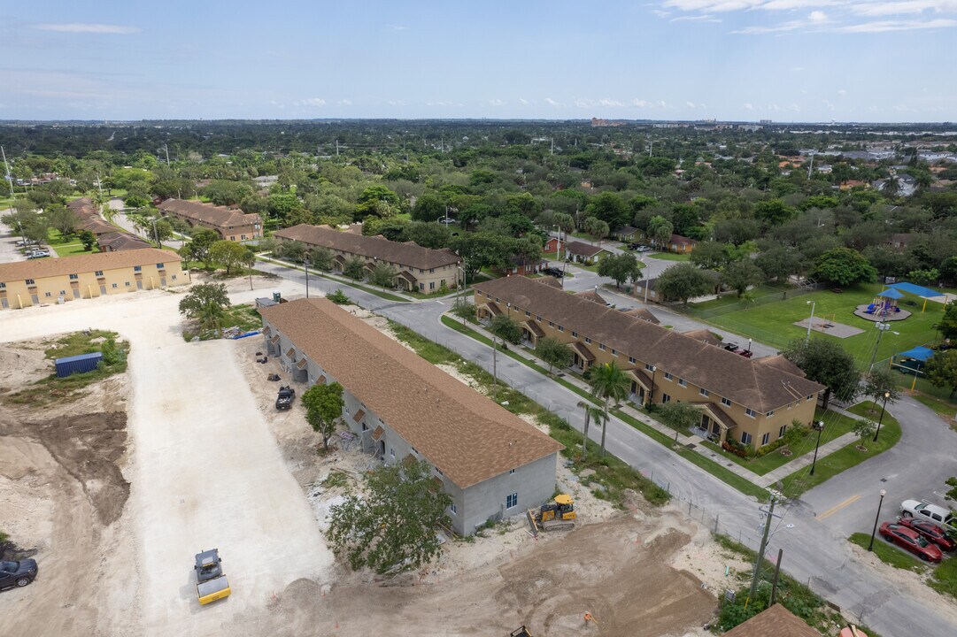 15890 SW 292nd Ter in Homestead, FL - Foto de edificio