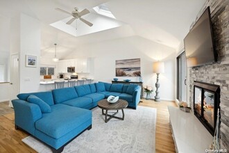 52 Fairway Pl-Unit -7 in Montauk, NY - Foto de edificio - Building Photo