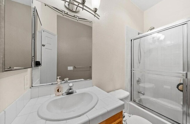 259 Vista Del Mar Ct in Chula Vista, CA - Building Photo - Building Photo