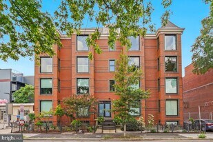 440 Rhode Island Ave NW in Washington, DC - Building Photo