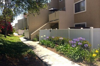 6909 Quail Pl, Unit E in Carlsbad, CA - Building Photo - Building Photo