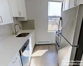 77 Park Dr, Unit 20 in Boston, MA - Building Photo - Building Photo