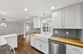 3306 W 71st Terrace in Prairie Village, KS - Foto de edificio - Building Photo