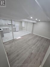 60 Nuffield St in Brampton, ON - Building Photo - Building Photo