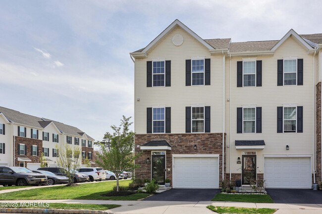 310 Discovery Rd in Brick, NJ - Building Photo - Building Photo