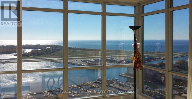 property at 4301-15-4615 Fort York Blvd