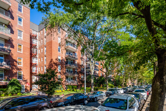 770 Ocean Pky in Brooklyn, NY - Building Photo - Building Photo