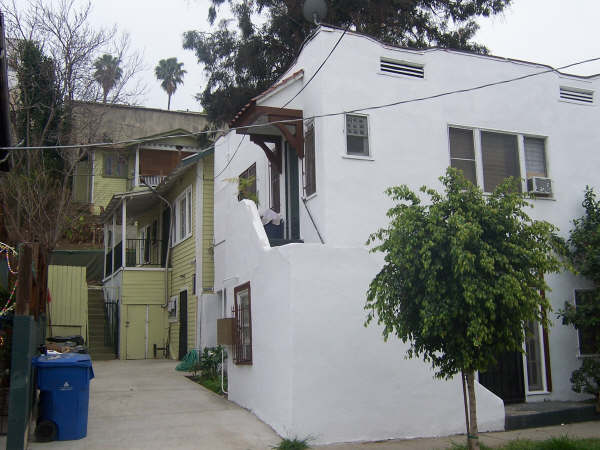 1032 Myra Ave in Los Angeles, CA - Building Photo - Building Photo