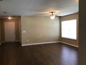 15601 Sarcee Ct in Orlando, FL - Building Photo - Building Photo