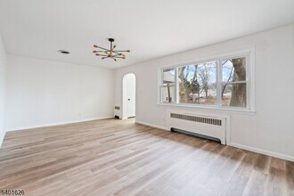 929 Heaton Pl in Rahway, NJ - Building Photo - Building Photo