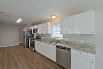508 W 8th St in Lancaster, TX - Building Photo - Building Photo