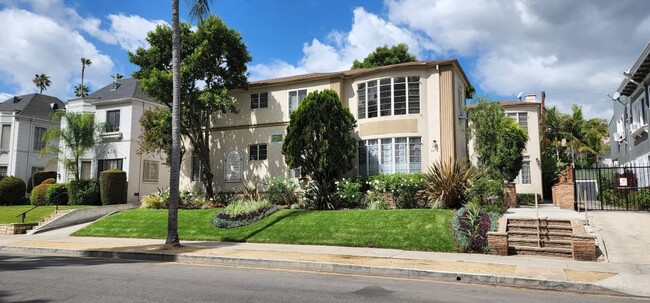 South Norton Apartments in Los Angeles, CA - Building Photo - Building Photo