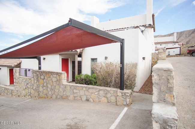 4200 Camelot Heights Dr in El Paso, TX - Building Photo - Building Photo